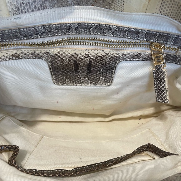 Halston clutch - Picture 3 of 4